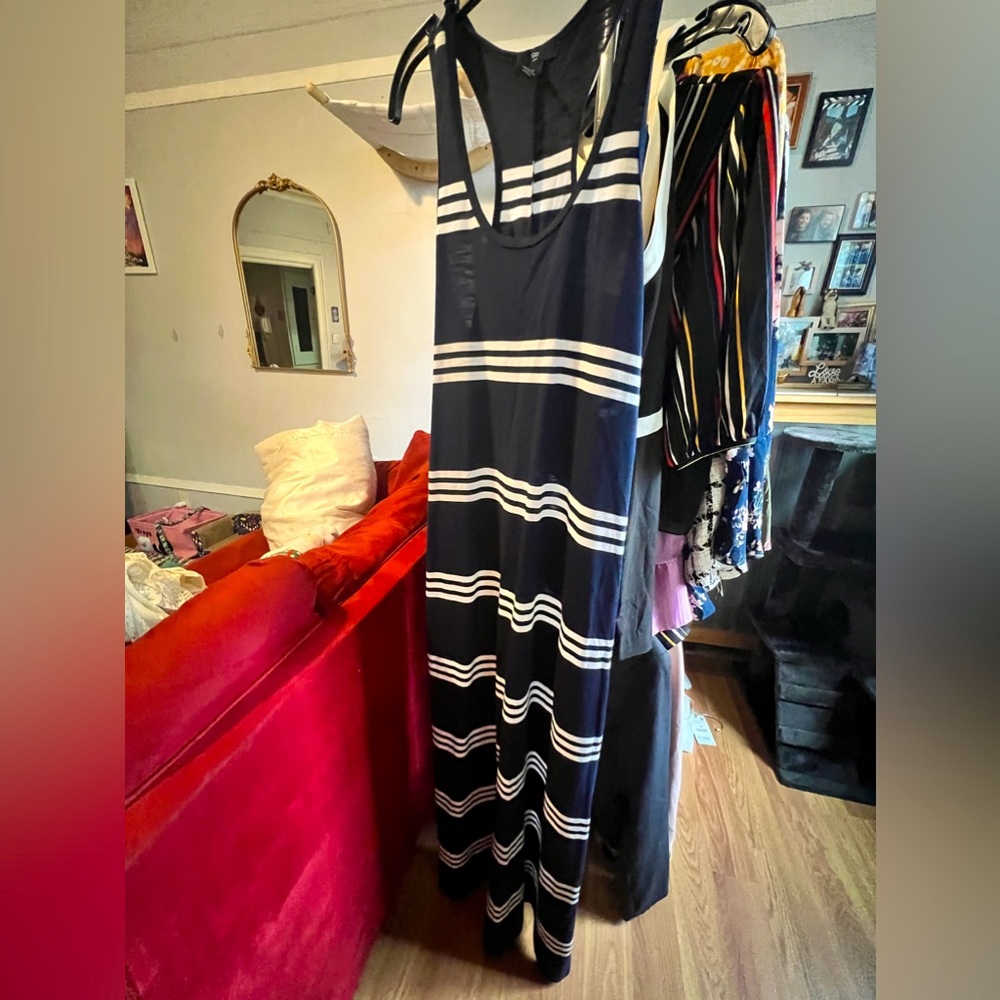 Gap Maxi dress. Size M. Never worn.